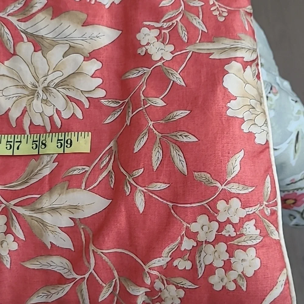 EUC Lauren Ralph Lauren Villa Camelia Floral Fretwork Comforter/Euro Shams Set